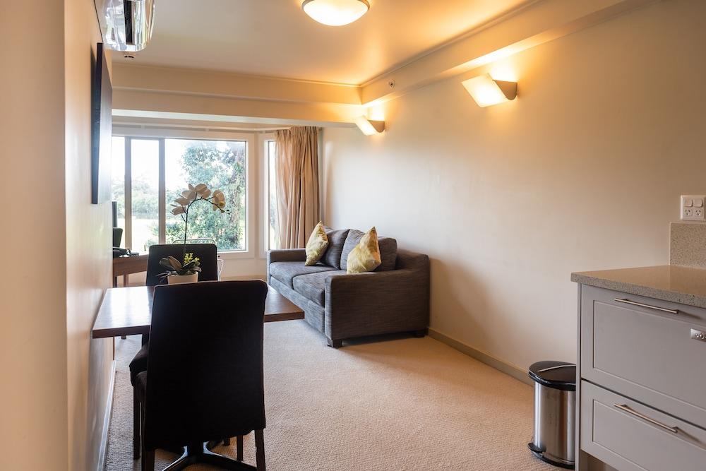 Vr Takapuna Auckland Exterior foto A typical apartment at the University of Canterbury